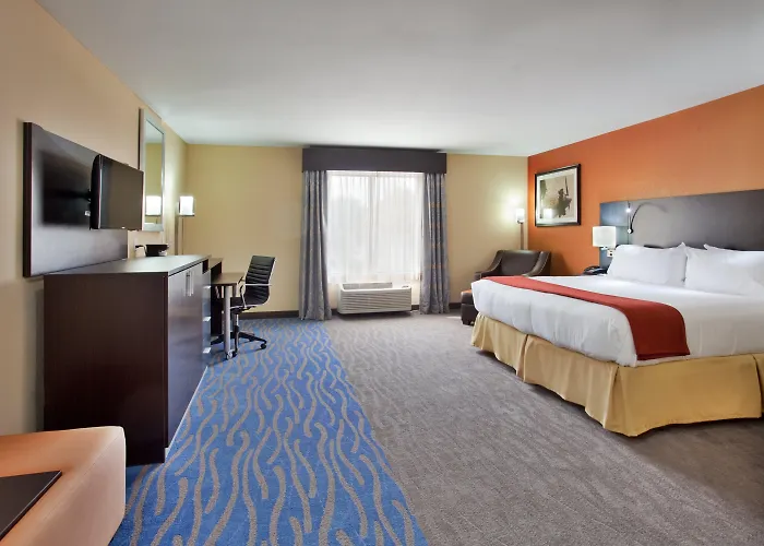 Holiday Inn Express & Suites St Louis Airport By Ihg Woodson Terrace